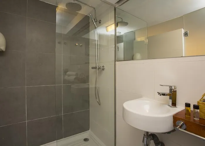 Hostel Singularstays Botanico 29 *